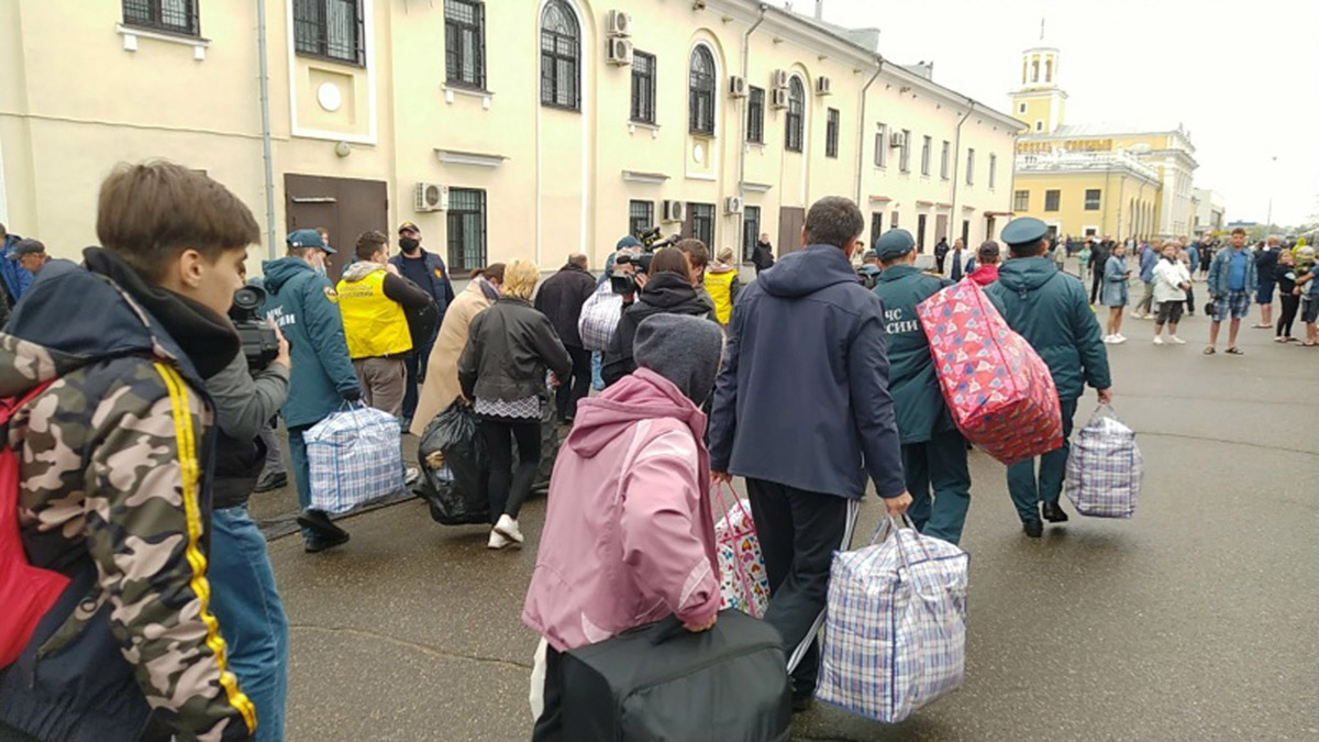 Всего приехали 98 человек, в их числе 28 детей