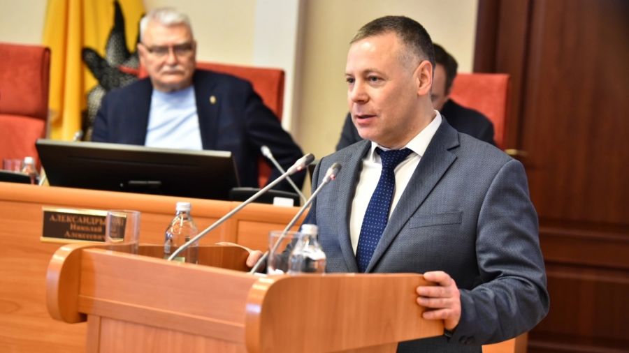 Михаил Евраев представил депутатам областной Думы отчет о деятельности правительства региона