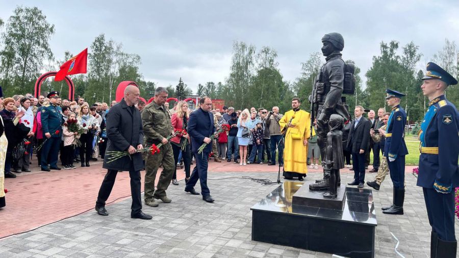 В Ярославле открыли памятник участникам специальной военной операции