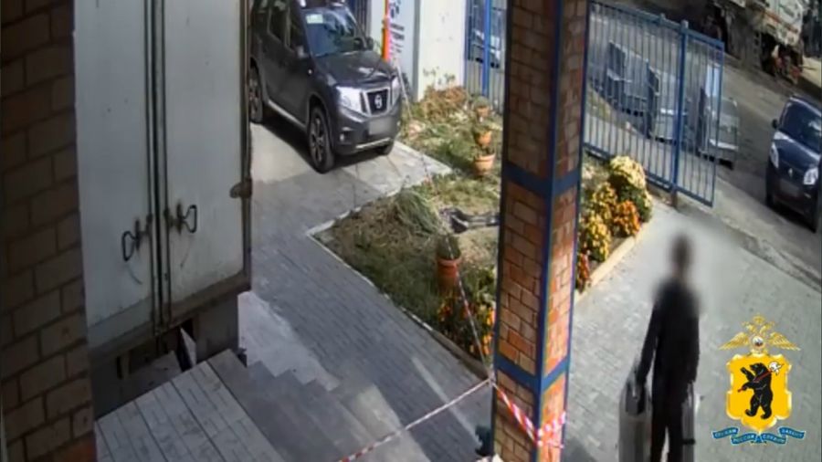 Житель Ярославля украл из магазина две кровати-раскладушки