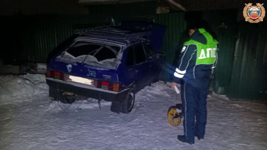 В Угличе легковушка врезалась в забор, водитель погиб