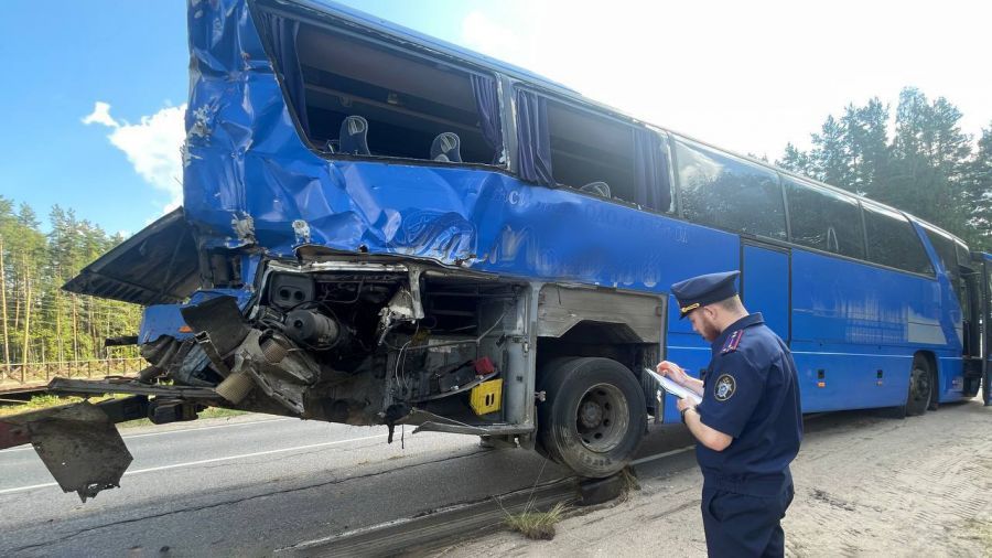 Водителю попавшего в ДТП автобуса с ярославскими паломниками избрали меру пресечения