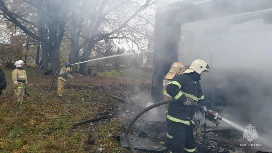 За сутки в Ярославской области при пожарах погибли два человека