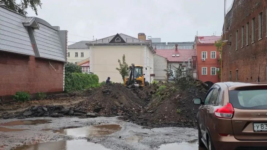 В Рыбинске началось строительство парковки на улице Чкалова
