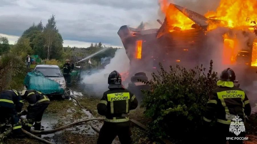 В Рыбинском округе из-за аварийного режима работы электросети сгорел жилой дом