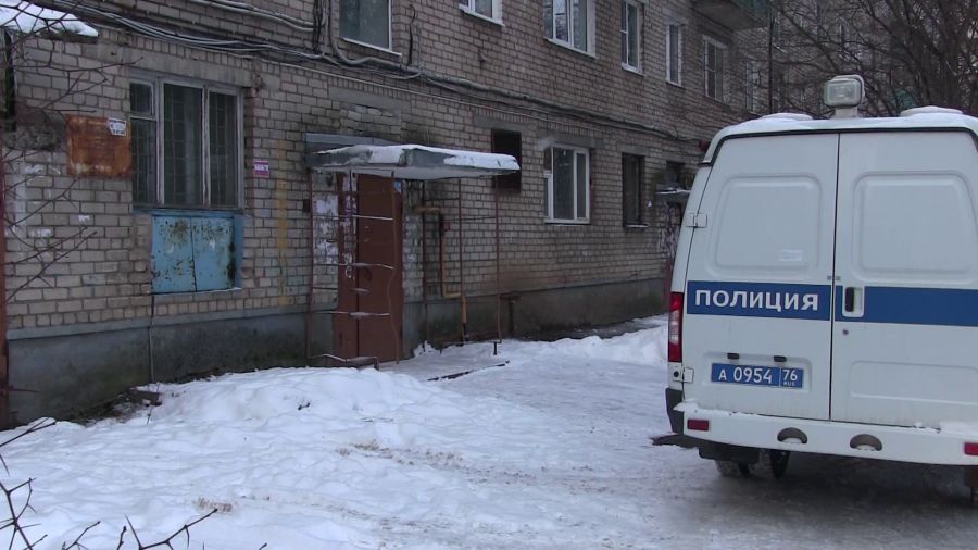 В Ростове Великом дети кинули петарду за шиворот мальчика