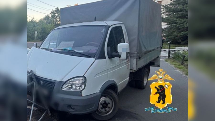 Ярославец угнал &laquo;ГАЗель&raquo; и попал в ДТП у отдела полиции