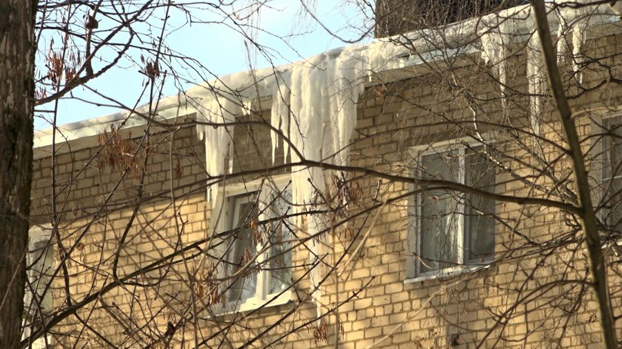 Мэр Ярославля призвал штрафовать горожан за неубранные крыши домов
