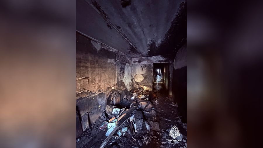 В Ярославле спасатели эвакуировали и горящего многоквартирного дома 58 человек