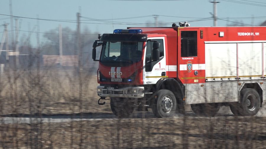 Ярославские власти закупают для спасателей пять новых автоцистерн