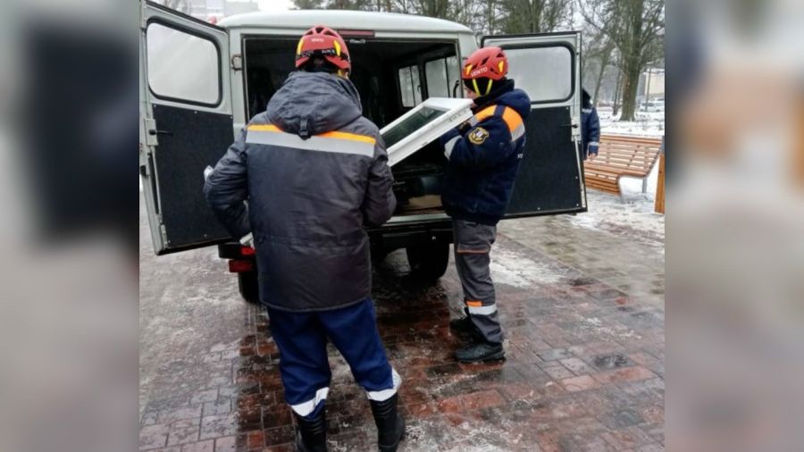 В парке 30-летия Победы в Ярославле демонтируют незаконно построенное кафе