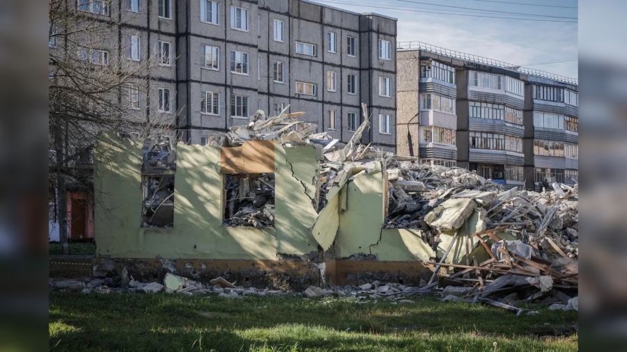 В Рыбинске снесли аварийный дом на улице Щепкина