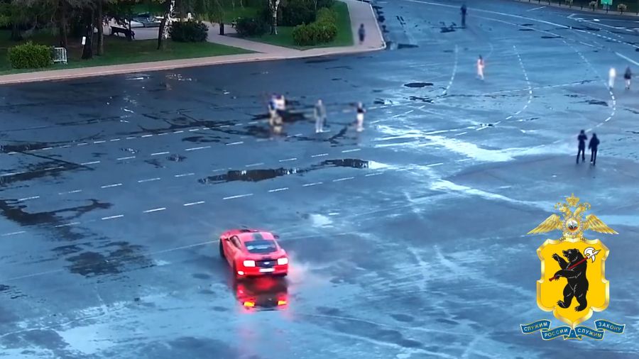 26-летний ярославец лишился &laquo;Форда&raquo; за дрифт в центре города