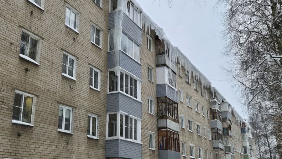 Ярославская УК оштрафована за несвоевременную уборку снега с крыш