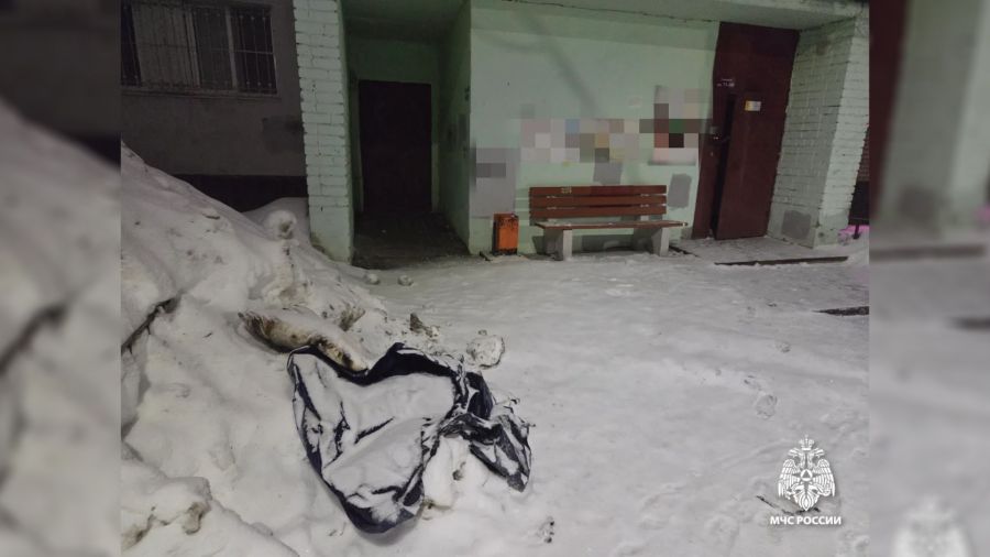 В Ярославле пожарные эвакуировали из горящего многоквартирного дома 30 человек