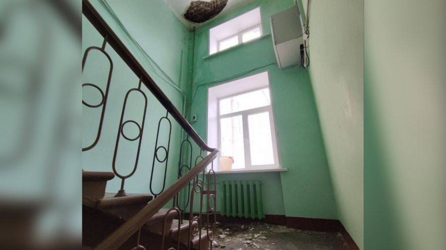 Прокуратура назвала причину обрушения потолка в доме на Свердлова в Ярославле
