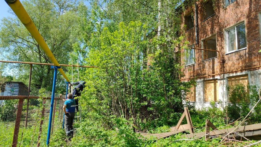 В Ростове Великом готовятся к сносу аварийного дома на улице Пролетарской