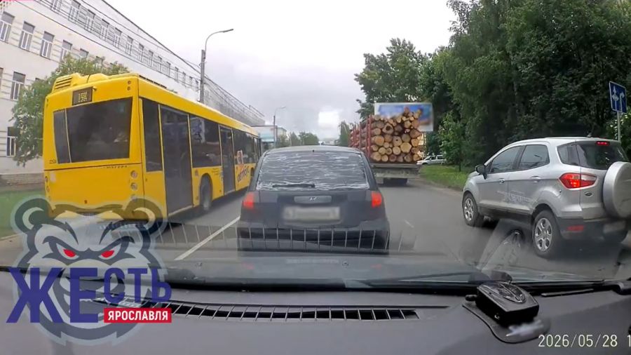 В Ярославле водителю автобуса грозит лишение прав за нарушение ПДД