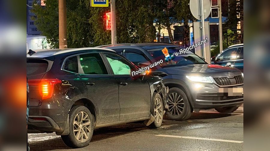 В Ярославле из-за ДТП на проспекте Машиностроителей образовалась пробка
