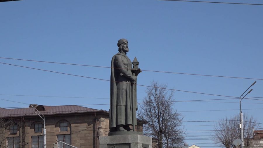 Губернатор Михаил Евраев обратился к ярославцам по случаю Дня памяти Ярослава Мудрого