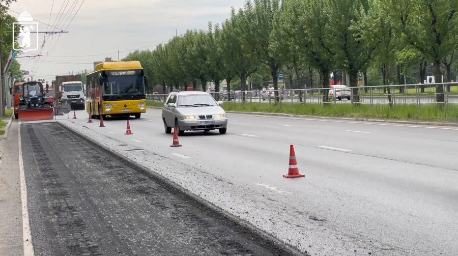 В Ярославле фрезеруют асфальт на Ленинградском проспекте