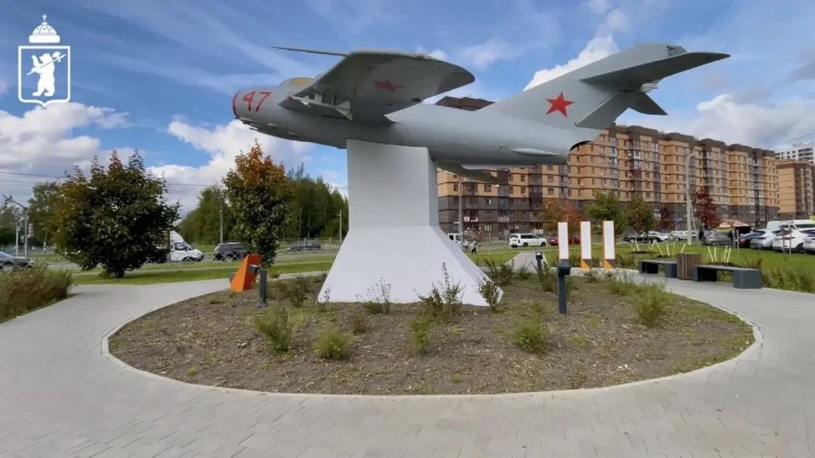 В Ярославле у мемориального сквера &laquo;Сокол&raquo; обустроят пешеходные дорожки