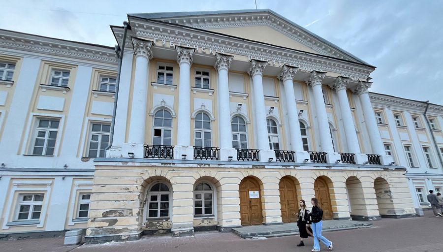 В Ярославле новый собственник начал восстанавливать дом-памятник на Советской