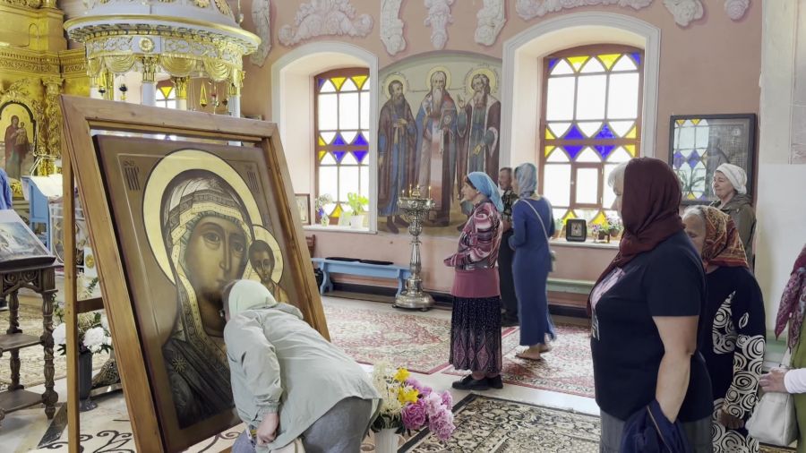 Возрождающийся храм в селе Ширинье под Ярославлем обрел главную икону