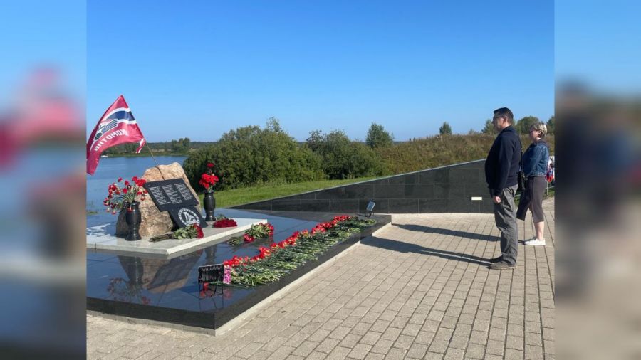В Ярославле проходят траурные мероприятий в память о трагедии "Локомотива"