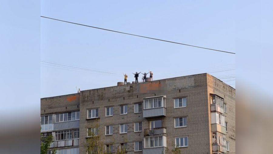 В Ярославле полиция ищет разрисовавших фасад дома вандалов